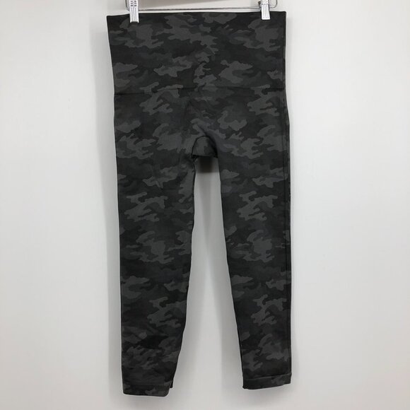 Spanx Look At Me Now cropped Leggings in Sage green / grey Camo size 1X - Picture 5 of 16